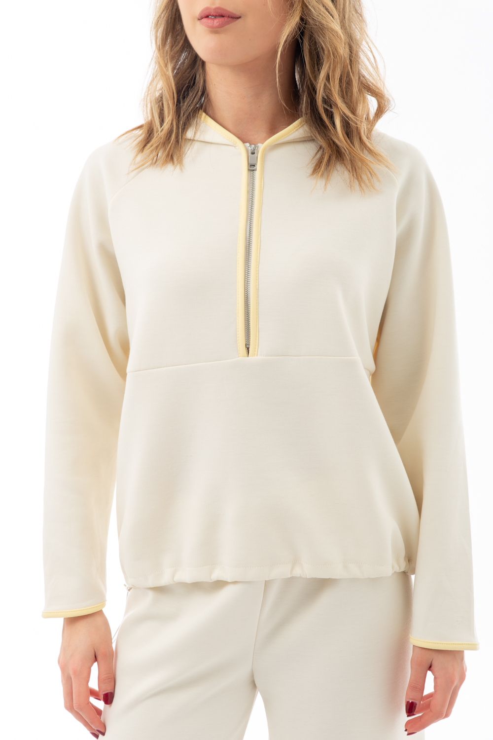 Σετ Φόρμες Off White Με Λεπτομέρεια Όχρα - Image 6